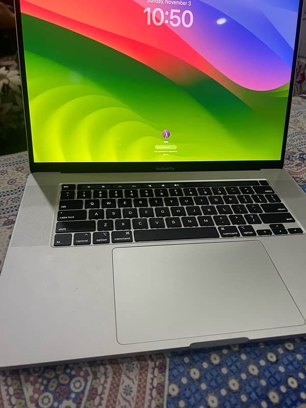 MacBook Pro core i9 3