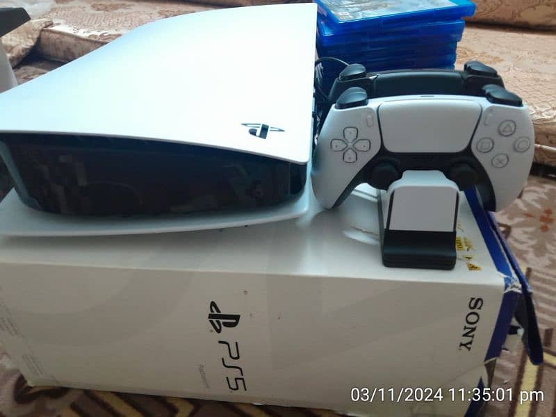 Play station 5 disk edition with speed wheel (thrust master) 4