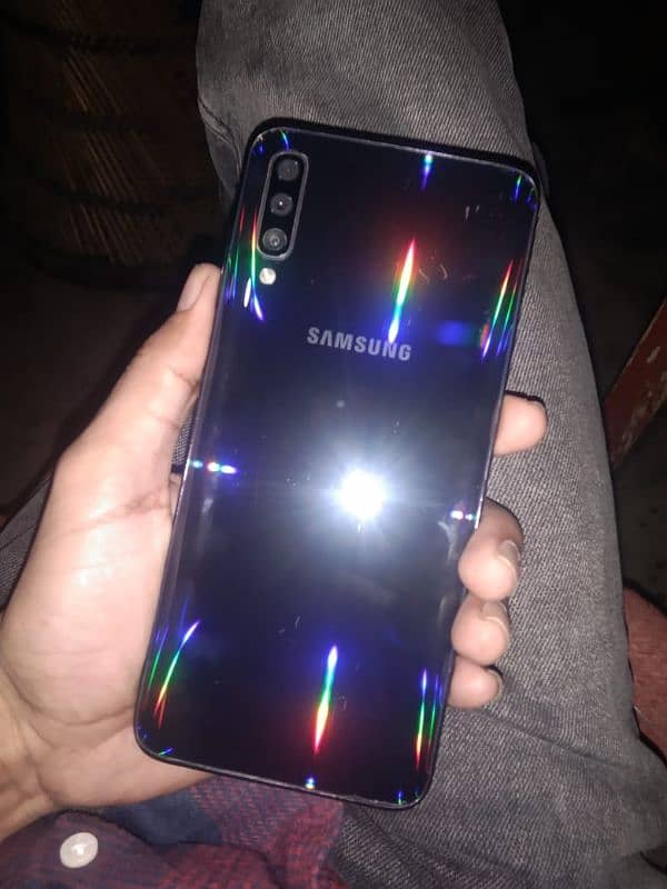 Samsung A70 6/128 Good condition 5