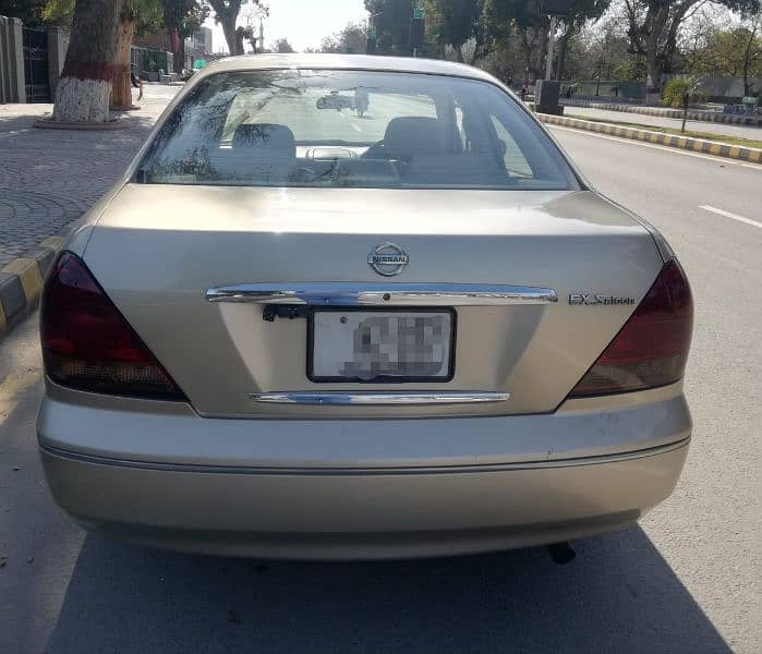 Nissan Sunny 2005 4