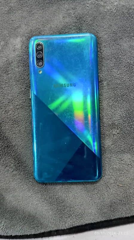 samsung A 30s mobile phone 0