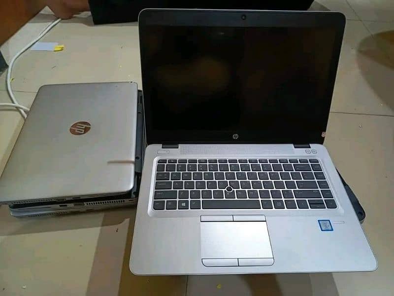 i5/6th Hp Elitebook 820 G3. 3