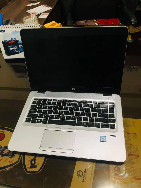 i5/6th Hp Elitebook 820 G3. 5