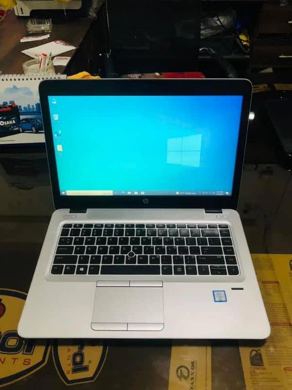 i5/6th Hp Elitebook 820 G3. 6