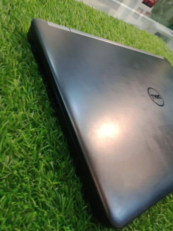 laptop used 6month only 2