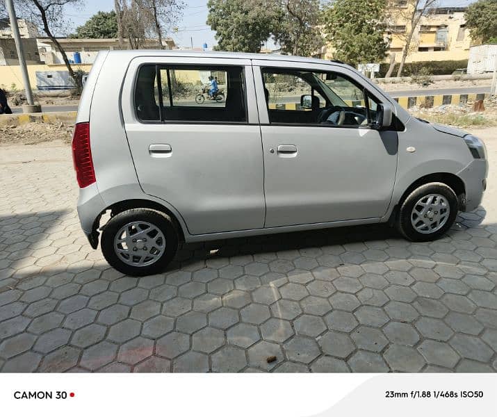 Suzuki Wagon R 2022 6