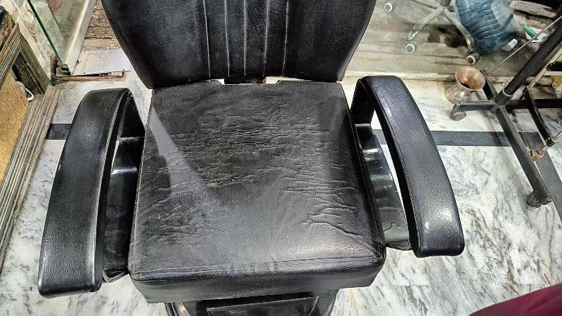 Salon Chair Saloon Chair Beauty parlour Chair 4