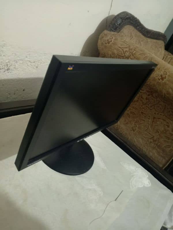 VIEW SONIC LCD 17 INCH FOR SALE 0