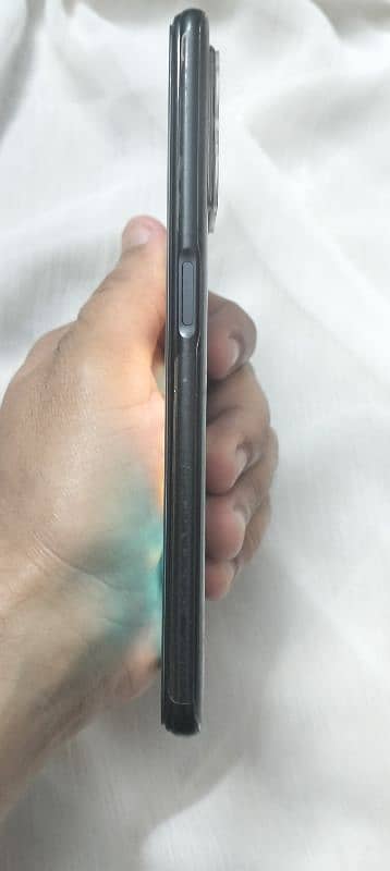 realme 9i 8-128 4