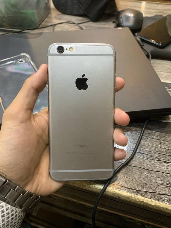 iPhone 6 PTA Approve / 16gb 0