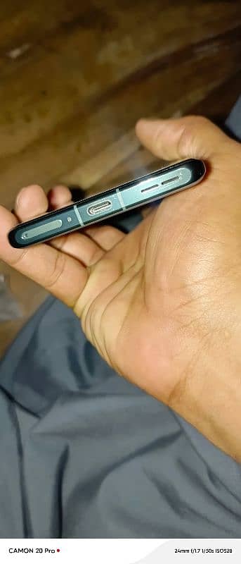 ONE PLUS 12 . . . 16gb   512 GB. . OUT CLASS MOBILE 2