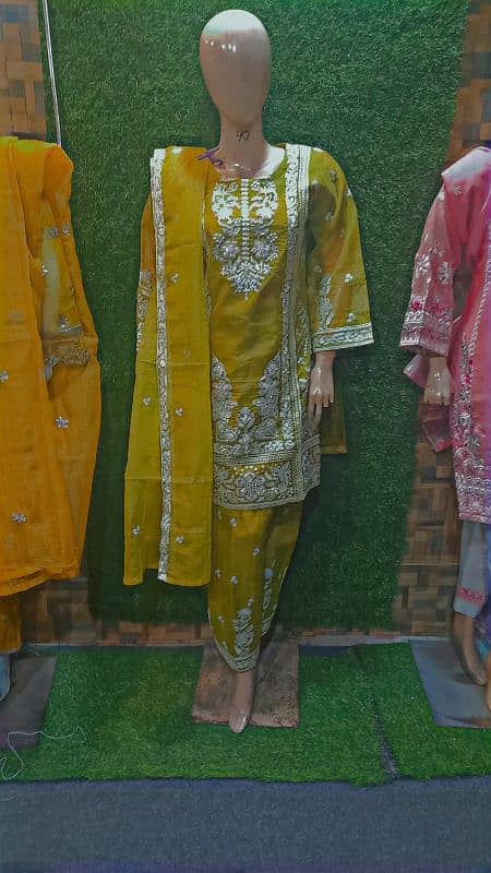 Zaman boutique whole sale ladies suits 03225647819 0