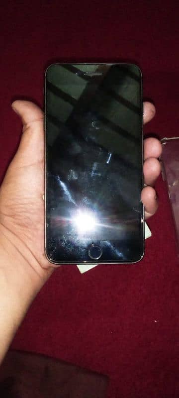 Iphone 8 plus 64gb pta aproved 2