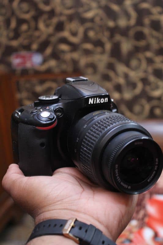 Nikon d5100 with 18/55mm lens. 1