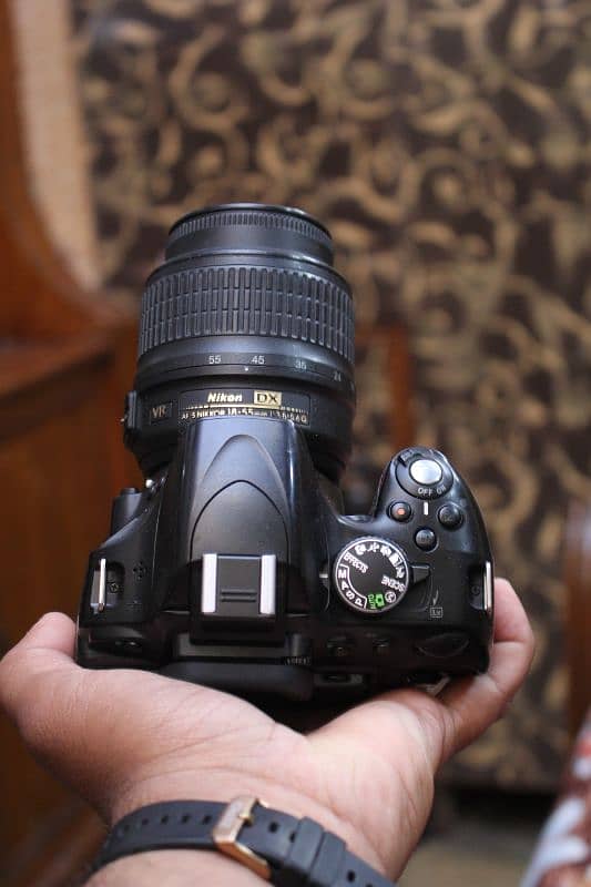 Nikon d5100 with 18/55mm lens. 4