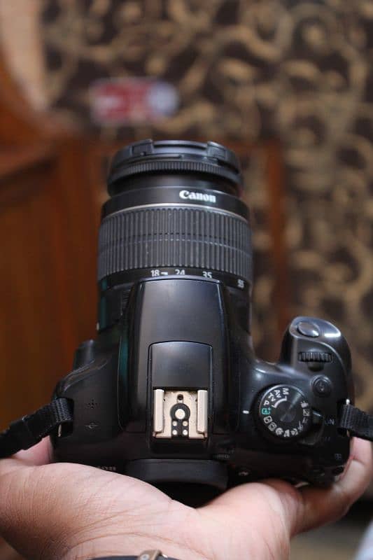 Canon 1300d with 18/55mm Lens 4