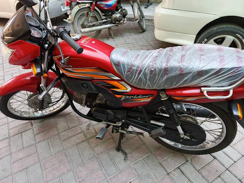 Honda pridor 100cc 9