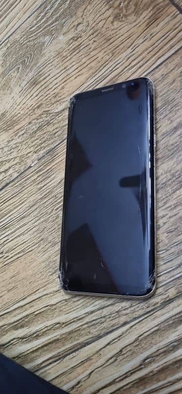 Samsung galaxy s8plus with box 2