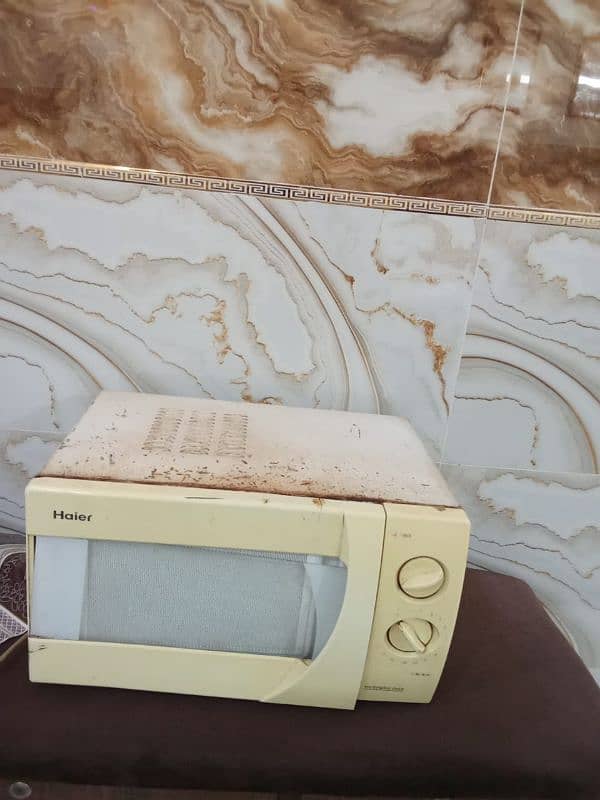 Microwave oven 0