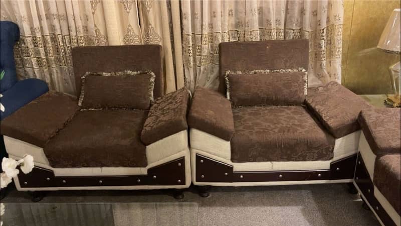 Pure wooden 7 seater 3 2 1 1 0