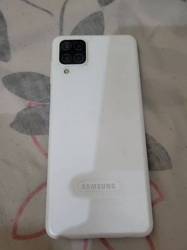 Samsung Galaxy A12 4