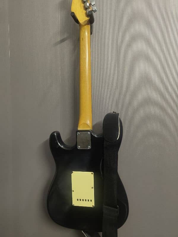 Stratocaster Electric Guitar 4