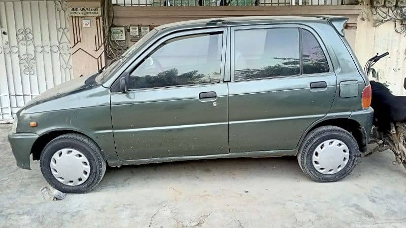 Daihatsu Cuore 2002 1