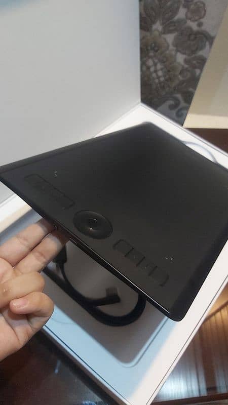 wacom intuos pro M (paper Edition) 6