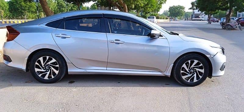 Honda Civic VTi Oriel Prosmatec 2017 1