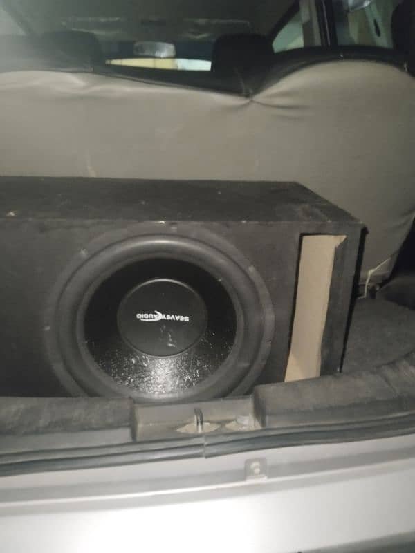 subwoofer amd amplifier 4