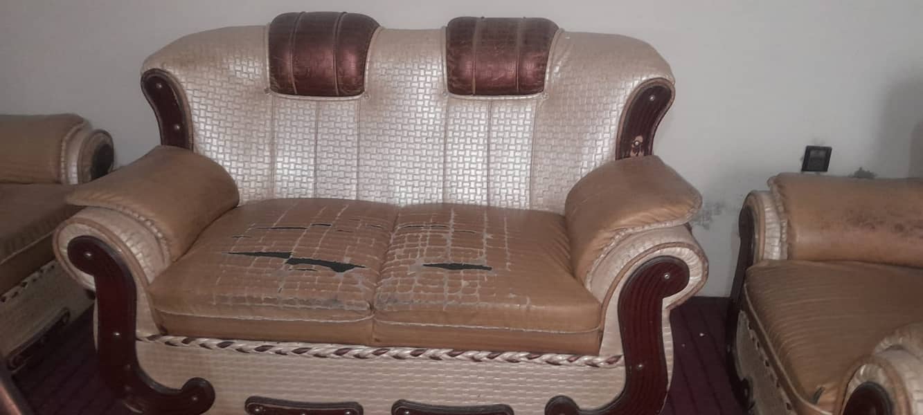 7 Seater Sofa Set - Good Condition 0