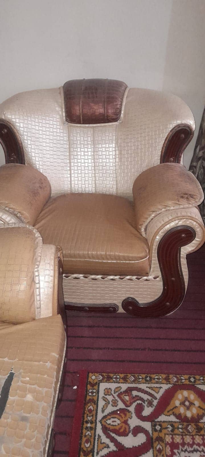 7 Seater Sofa Set - Good Condition 1