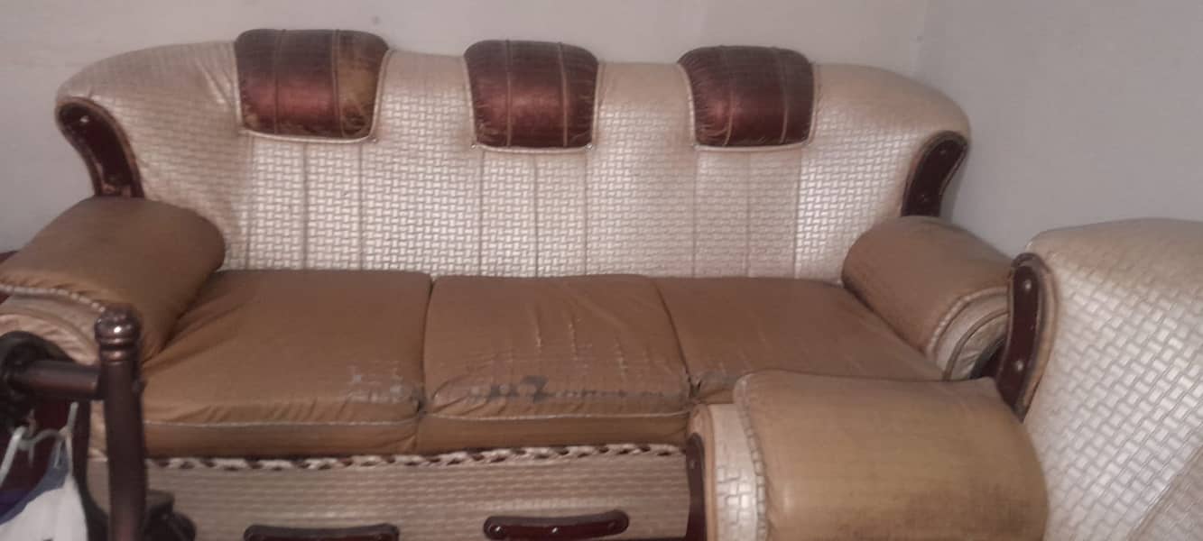 7 Seater Sofa Set - Good Condition 3