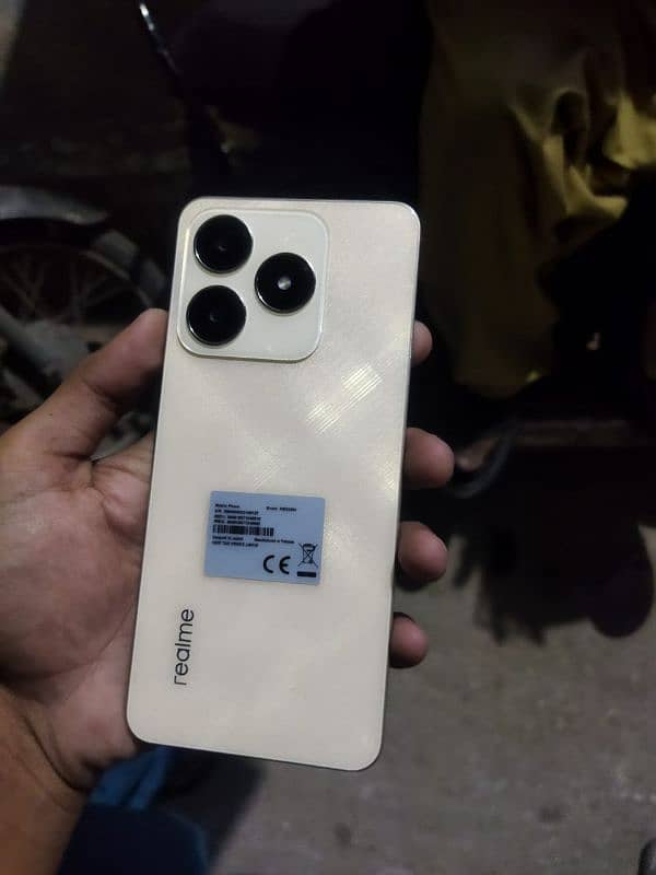 realme c61 full warranti 3 days used 3