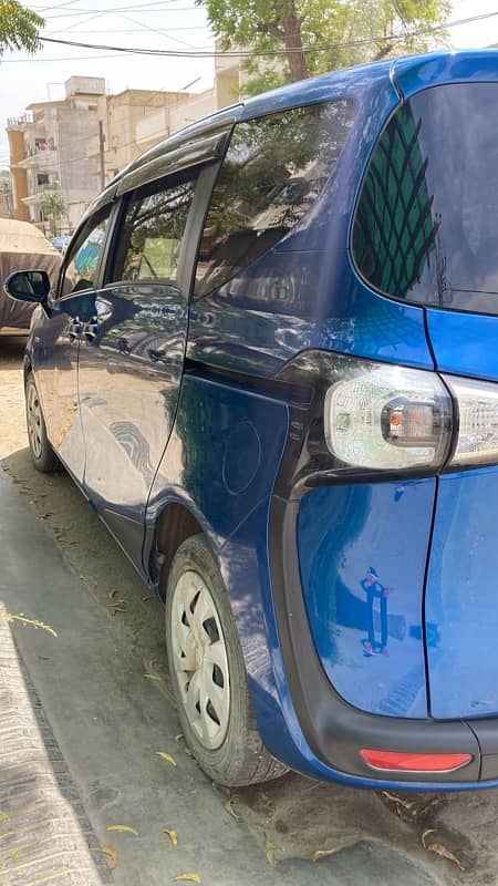 Toyota Sienta 2018 5