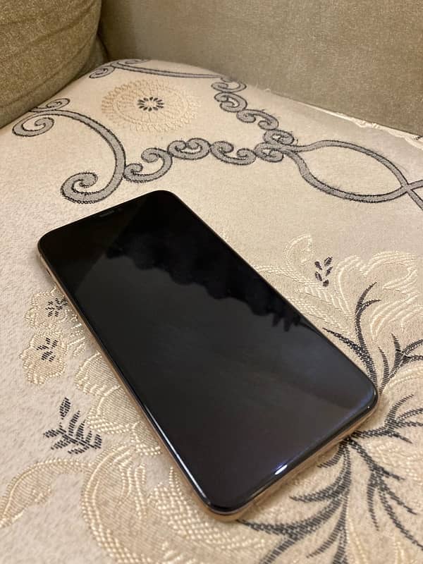 iphone 11 pro max 64gb 7