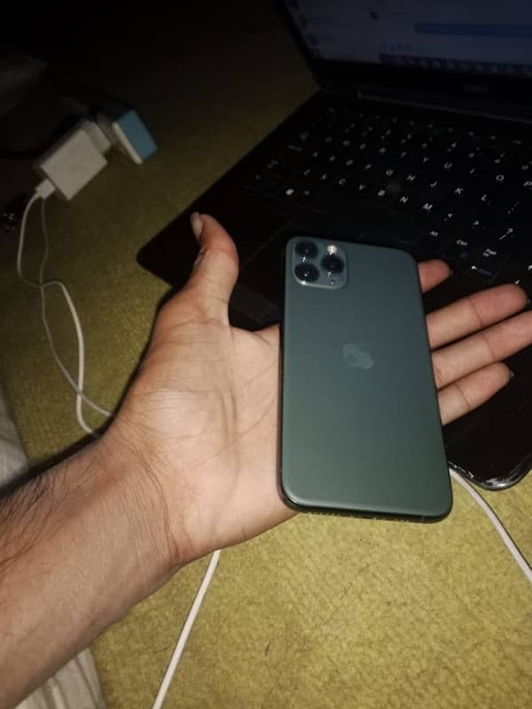 iPhone 11 Pro condition 10 by 10 1