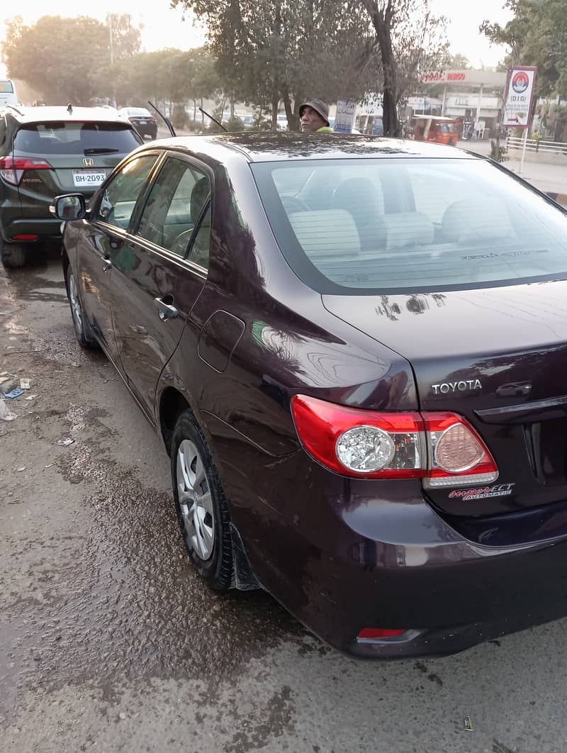 Toyota Corolla GLI 2012 Automatic 9