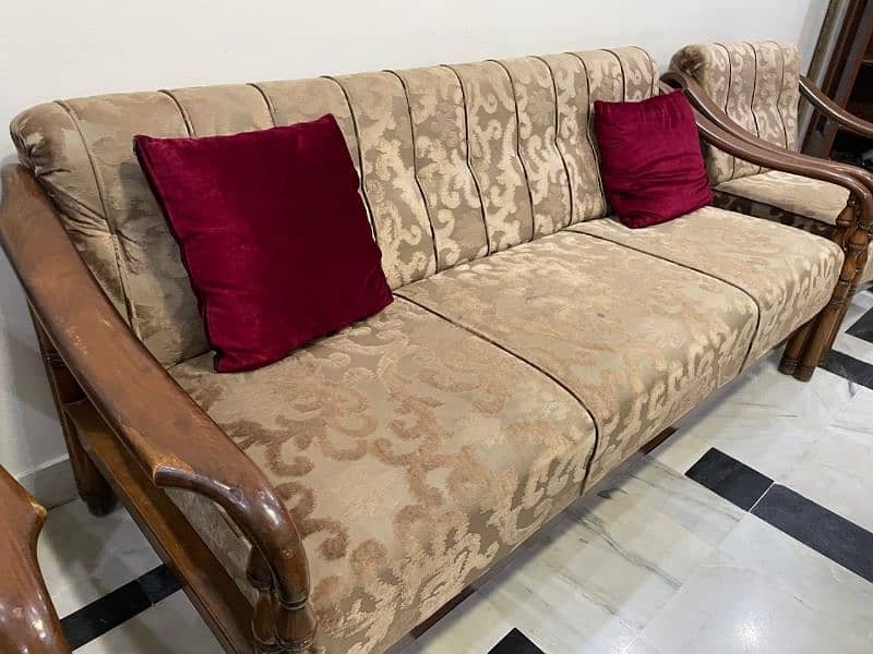 resham wooden sofa 1