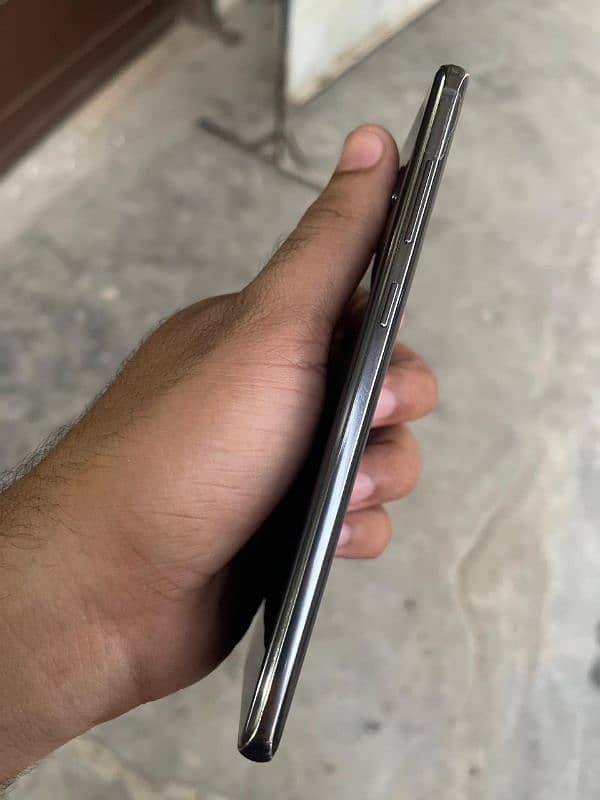 Samsung Galaxy S10 Plus 3