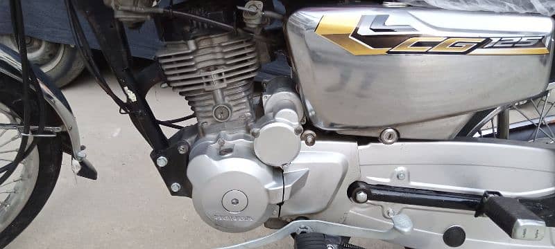 Honda 125 SE 2021 Model Karachi Number 3