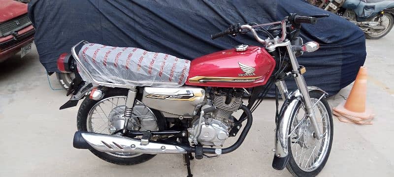 Honda 125 SE 2021 Model Karachi Number 5