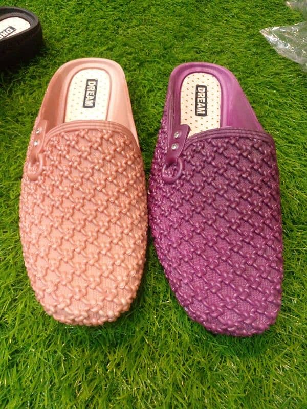 New women's plastic Canvas chappal. 0