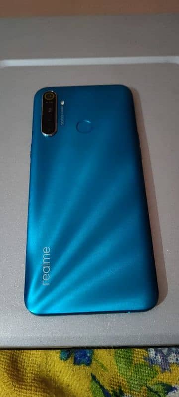 realme 5i 0