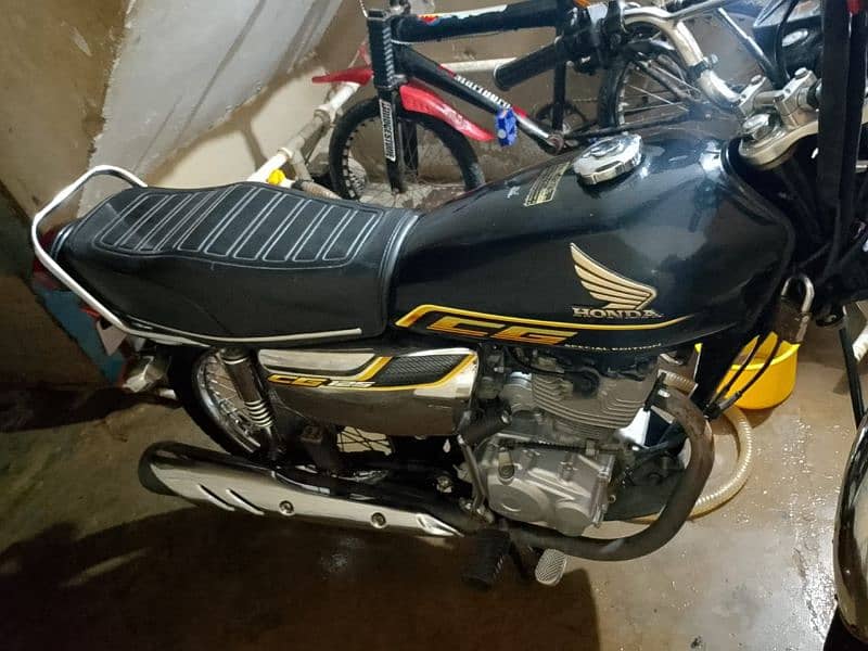 cg 125 se, self start, mint condition 1