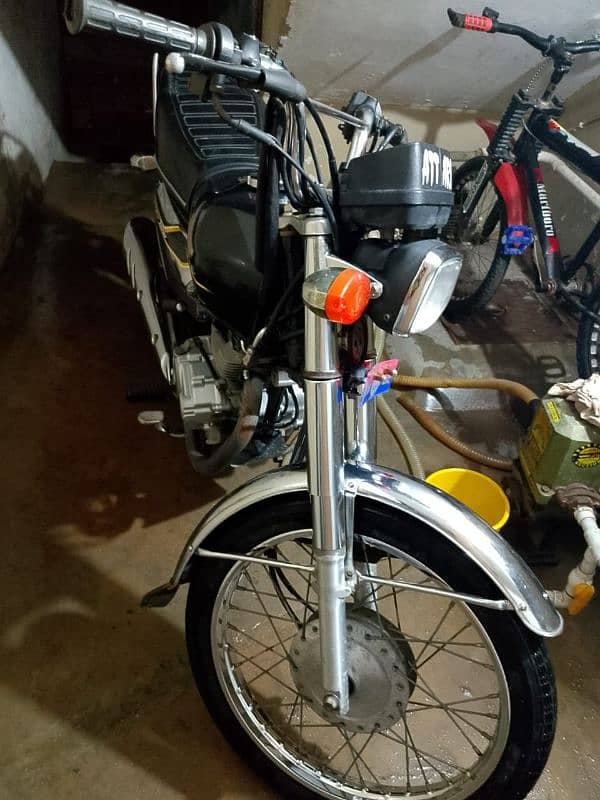 cg 125 se, self start, mint condition 3