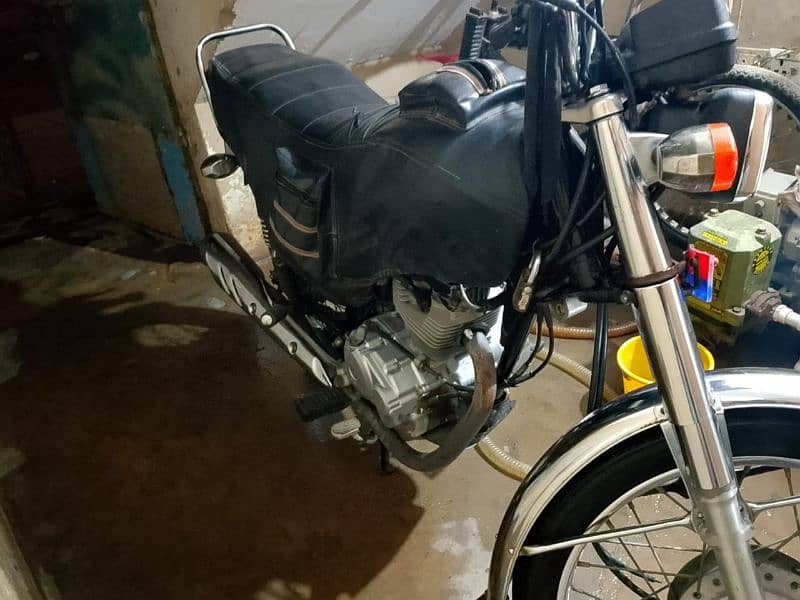 cg 125 se, self start, mint condition 14