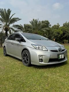 Toyota Prius G touring selection