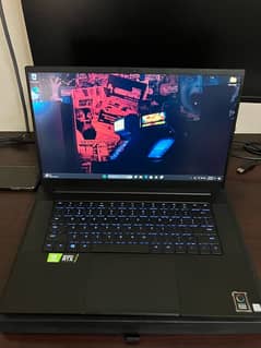 Razer Blade 15 With RTX 2060 Gaming laptop