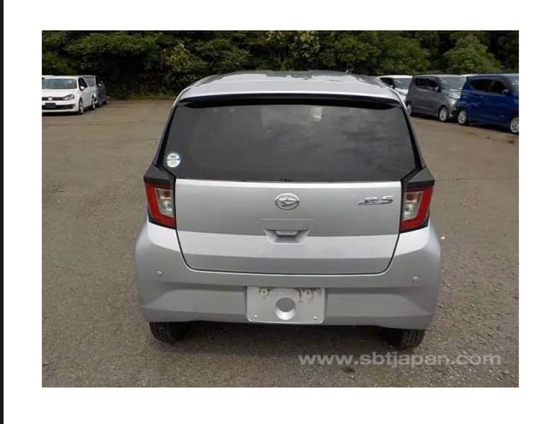 Daihatsu Mira 2021 4